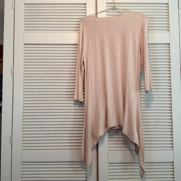 MISIA Side Tail 3/4 Sleeved Tunic Top Made in USA🇺🇸 - Picture 2 of 5
